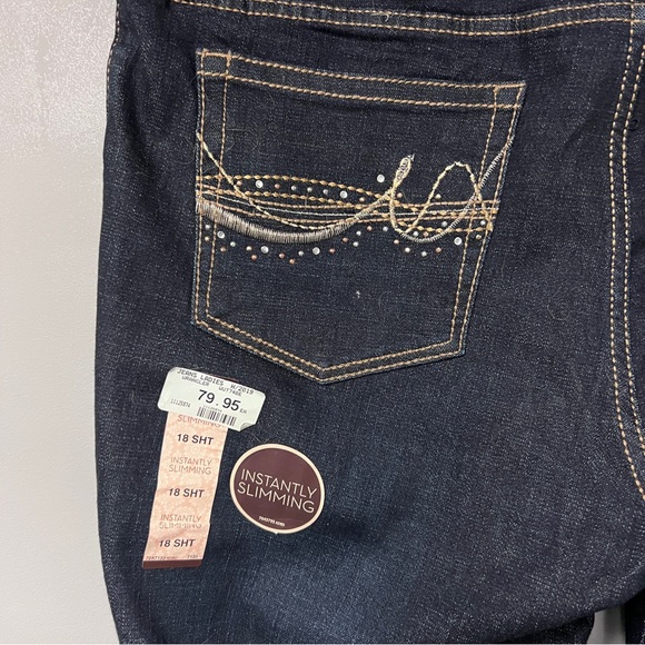 Wrangler Aura Denim Jeans - Picture 4 of 5